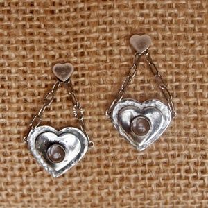 ❤️SOLD❤️Handcrafted Sterling Silver Heart Dangly earring!